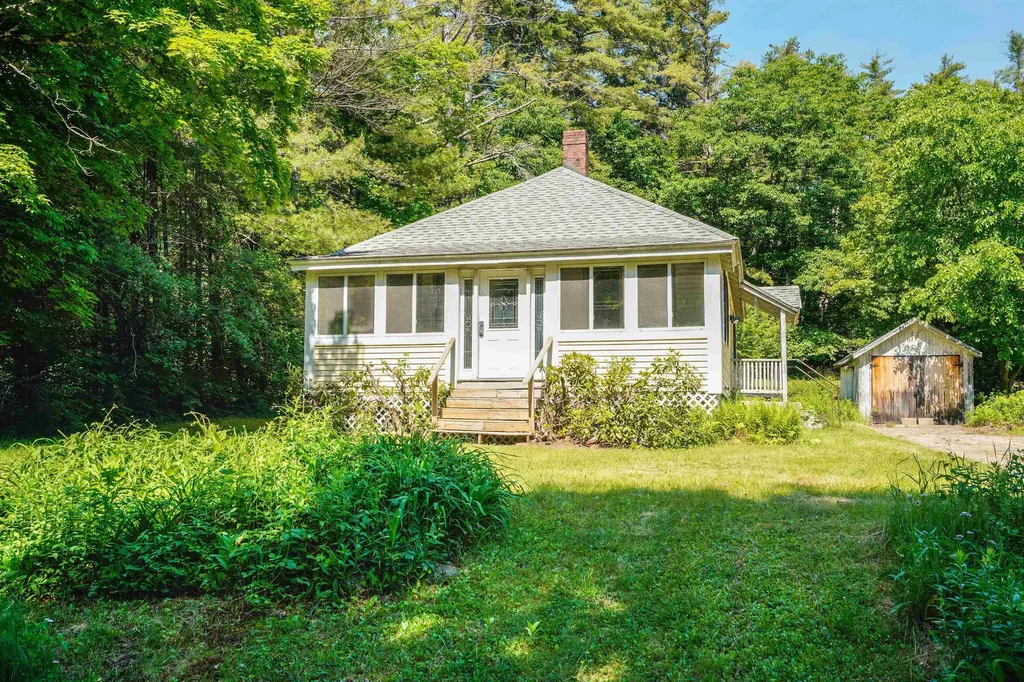 159 Grove Street Peterborough NH 03458