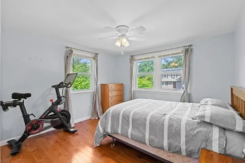 13 E Glenwood Street Nashua NH 03060