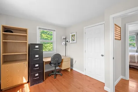 13 E Glenwood Street Nashua NH 03060