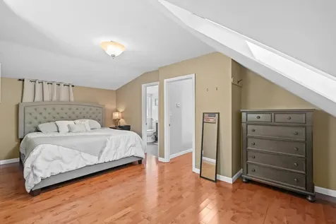 13 E Glenwood Street Nashua NH 03060