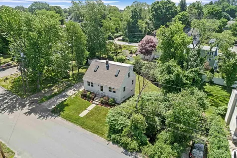 13 E Glenwood Street Nashua NH 03060