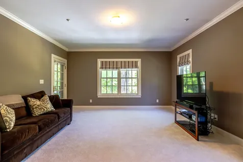 8 Coventry Road Concord NH 03301