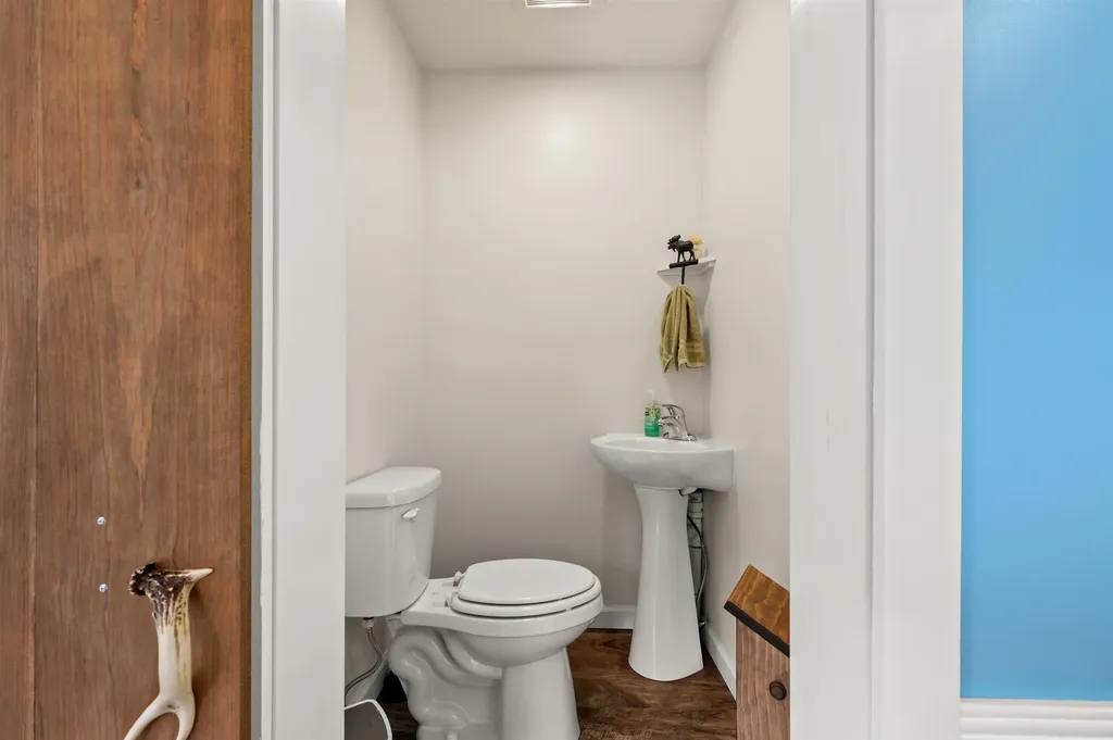 491 Pond Circle Haverhill NH 03774