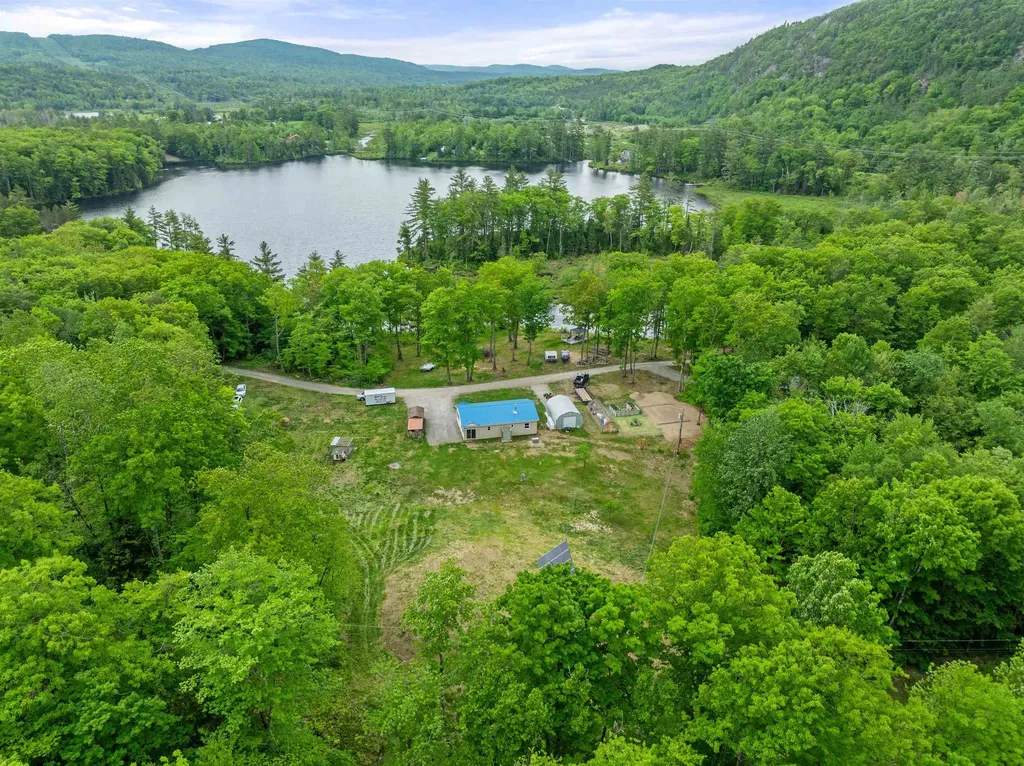 491 Pond Circle Haverhill NH 03774