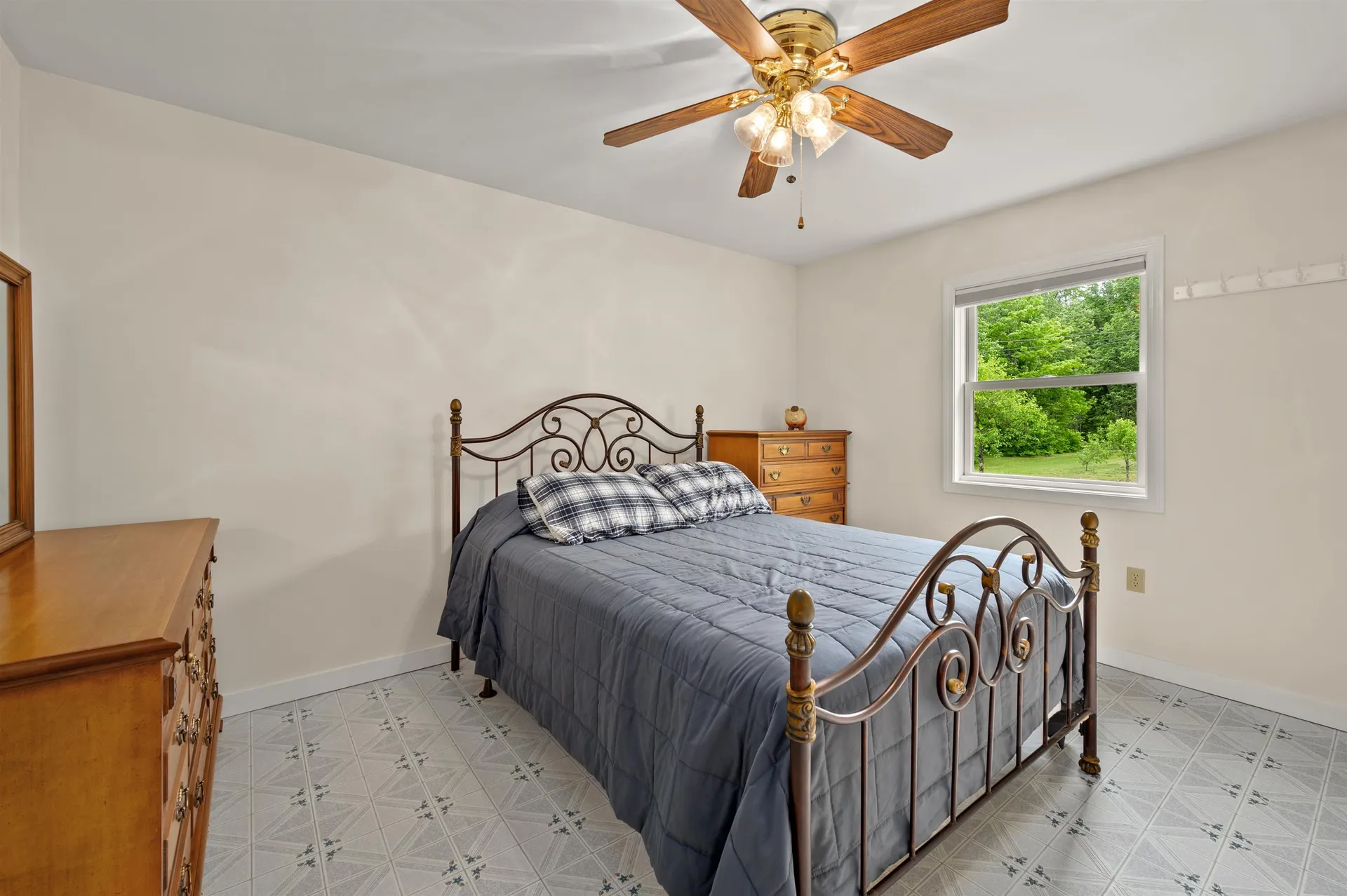 491 Pond Circle Haverhill NH 03774