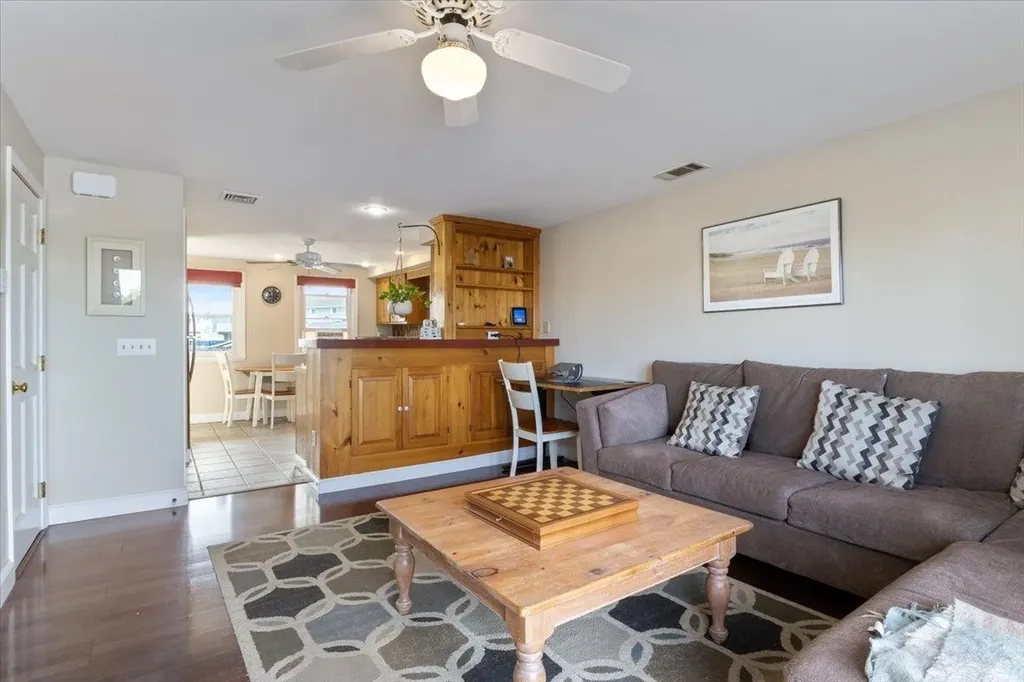 571 Winnacunnet Road Hampton NH 03842