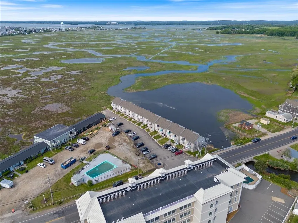 571 Winnacunnet Road Hampton NH 03842
