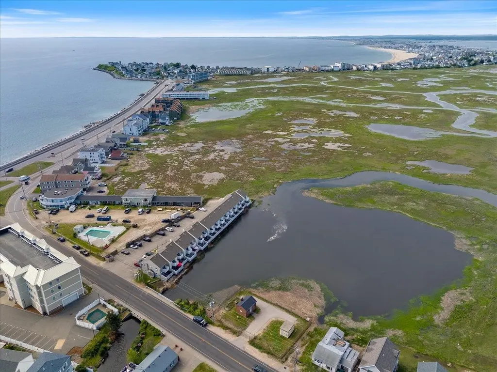 571 Winnacunnet Road Hampton NH 03842