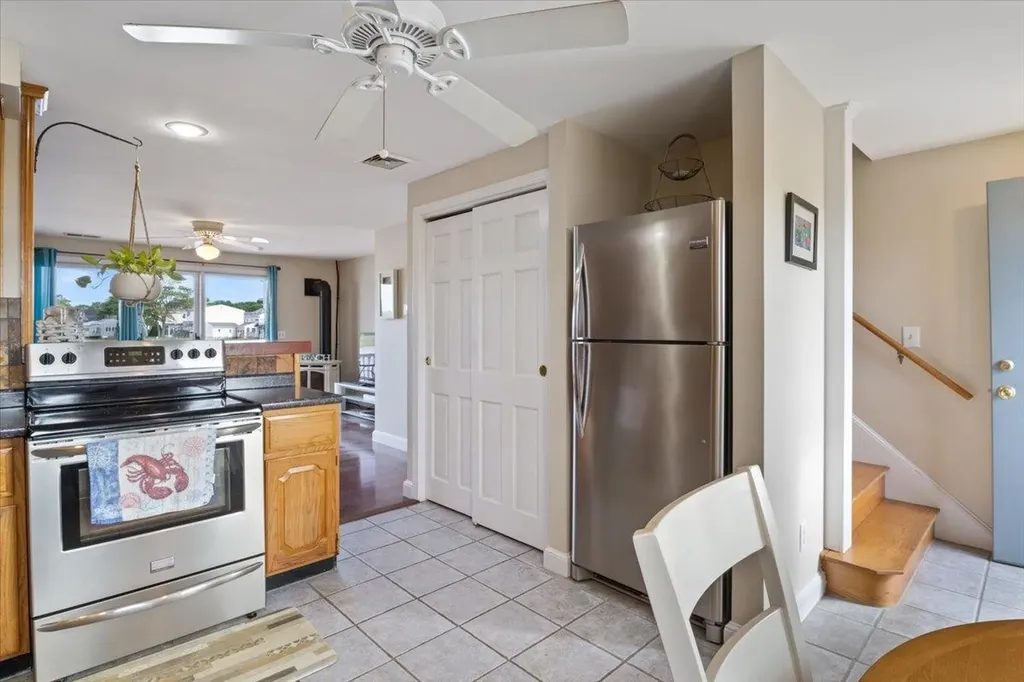 571 Winnacunnet Road Hampton NH 03842