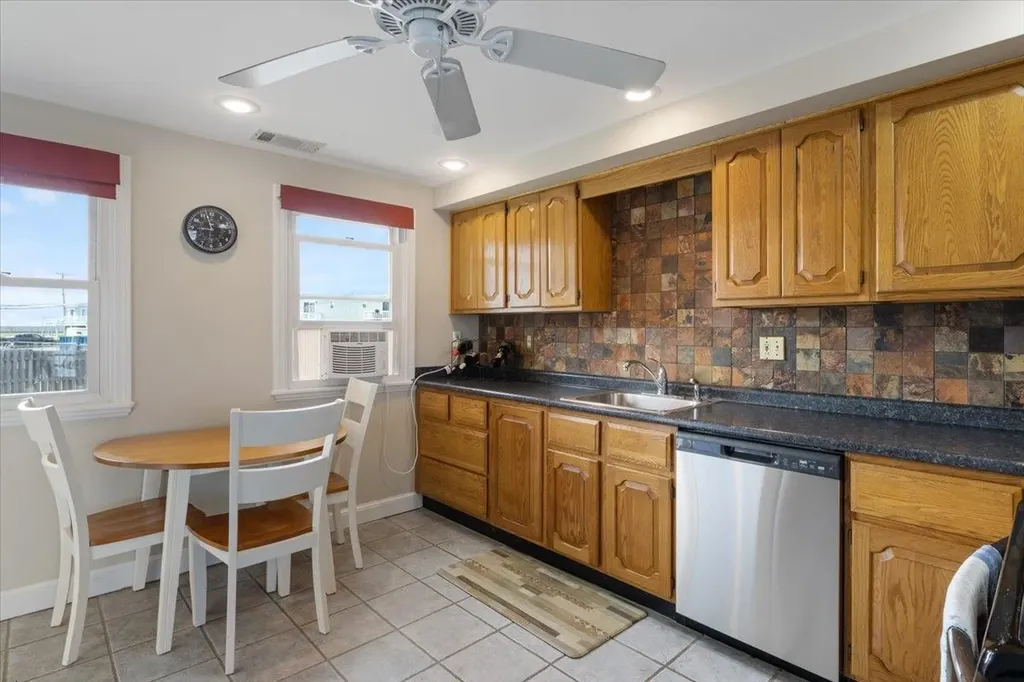 571 Winnacunnet Road Hampton NH 03842