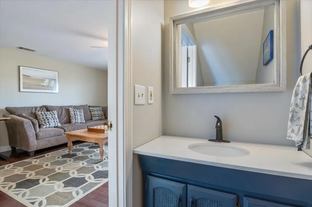 571 Winnacunnet Road Hampton NH 03842