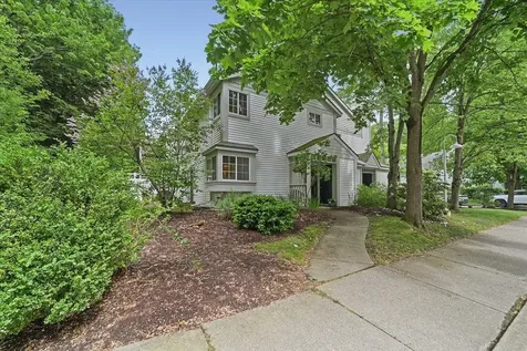 16 Winding Brook Drive South Burlington VT 05403-6735
