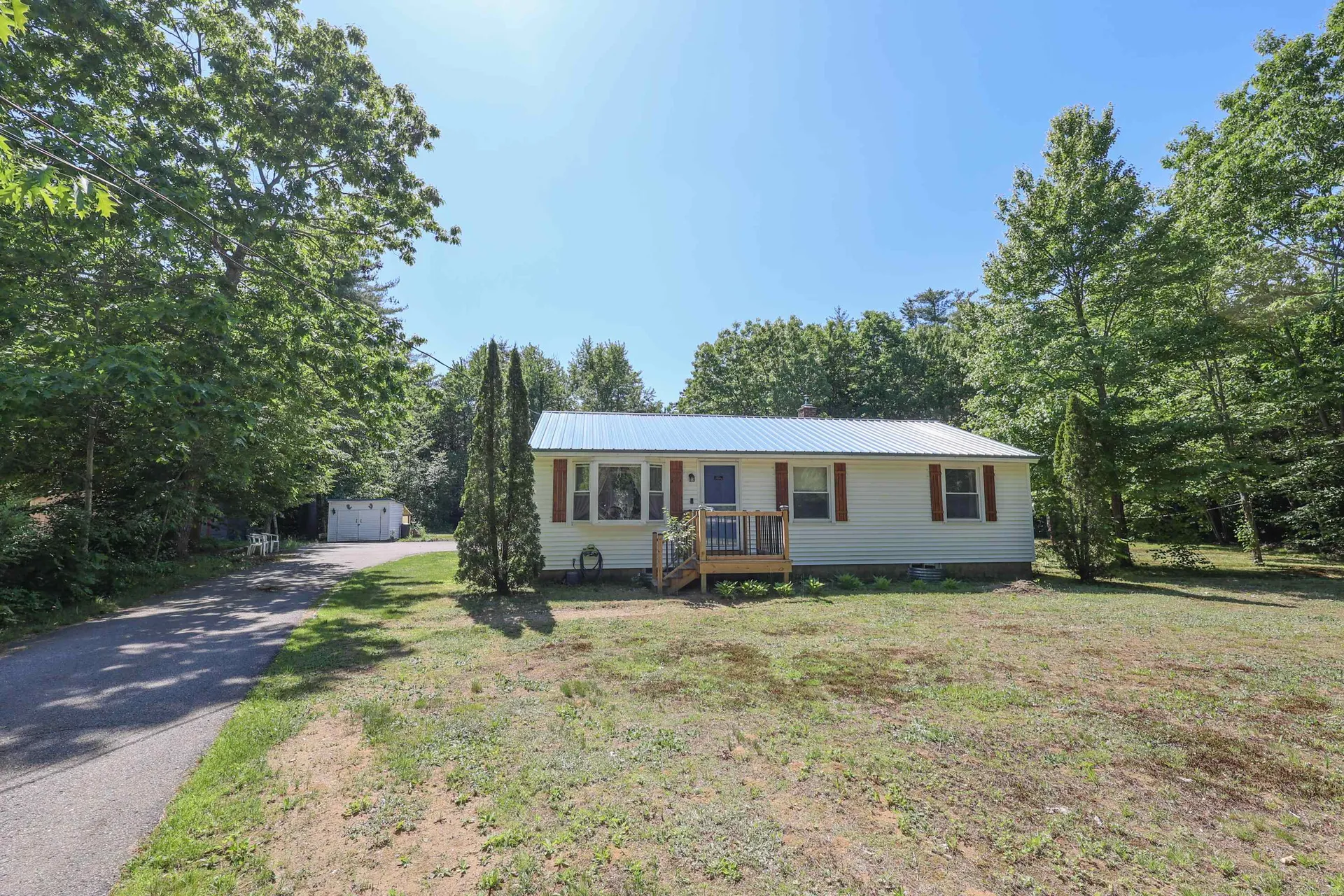 20 Tioga Drive Belmont NH 03220