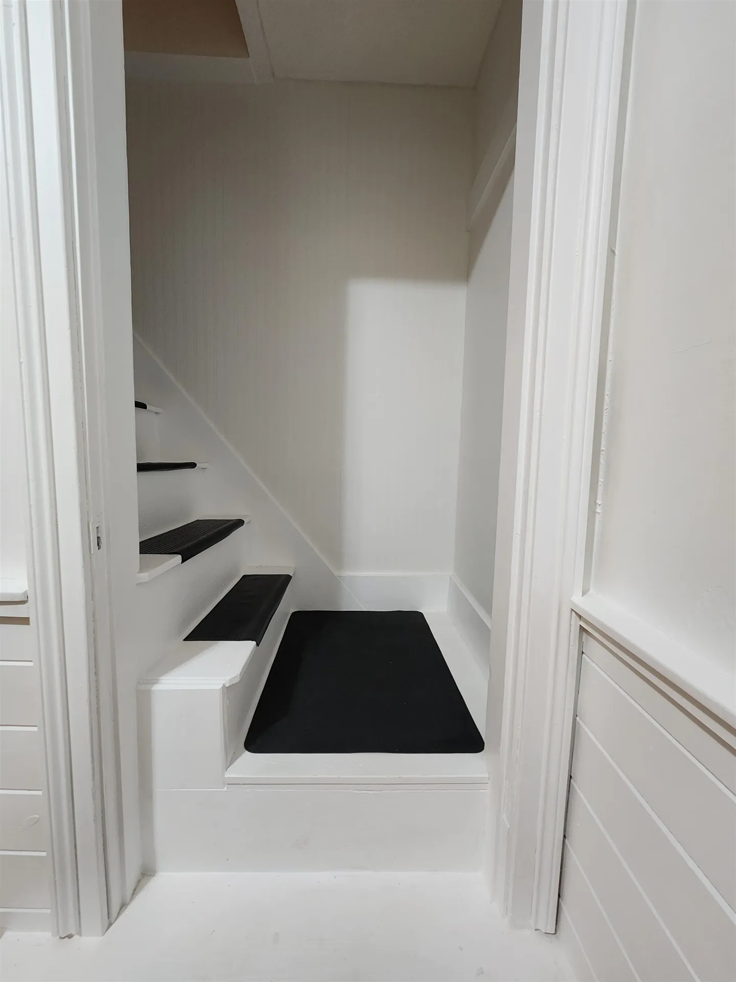 9 Burnside Street Lancaster NH 03584