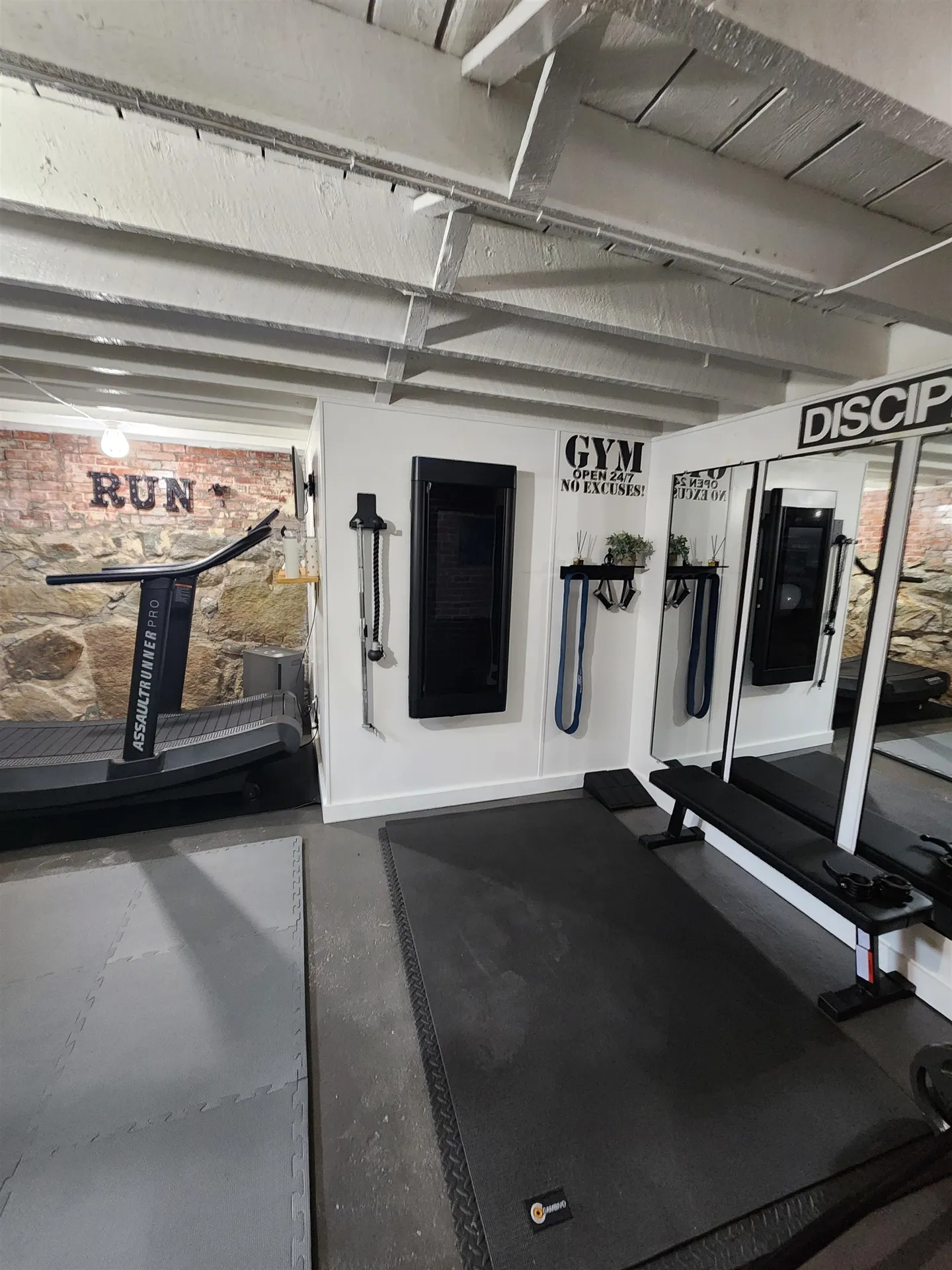 9 Burnside Street Lancaster NH 03584