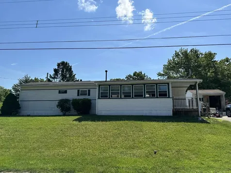 18 Hazel Street Hollis NH 03049