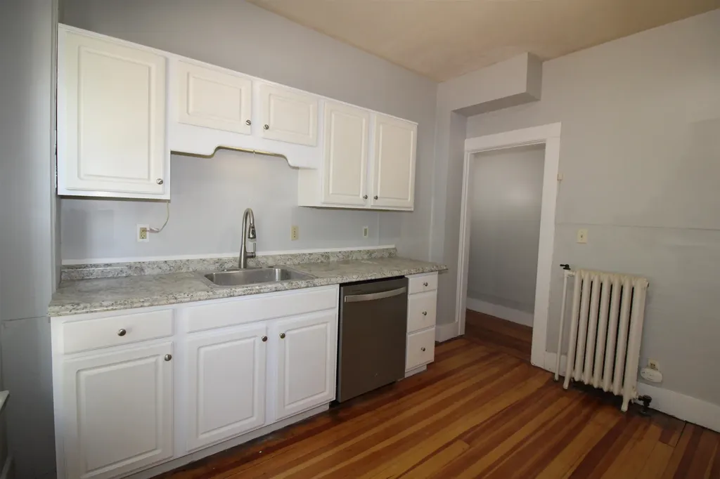 189 South Main Street Rochester NH 03867