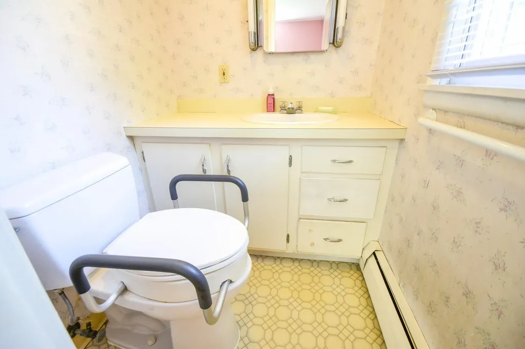 325 Silver Street Bennington VT 05201