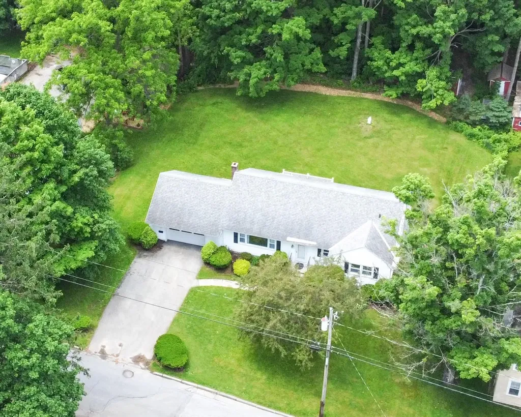 325 Silver Street Bennington VT 05201