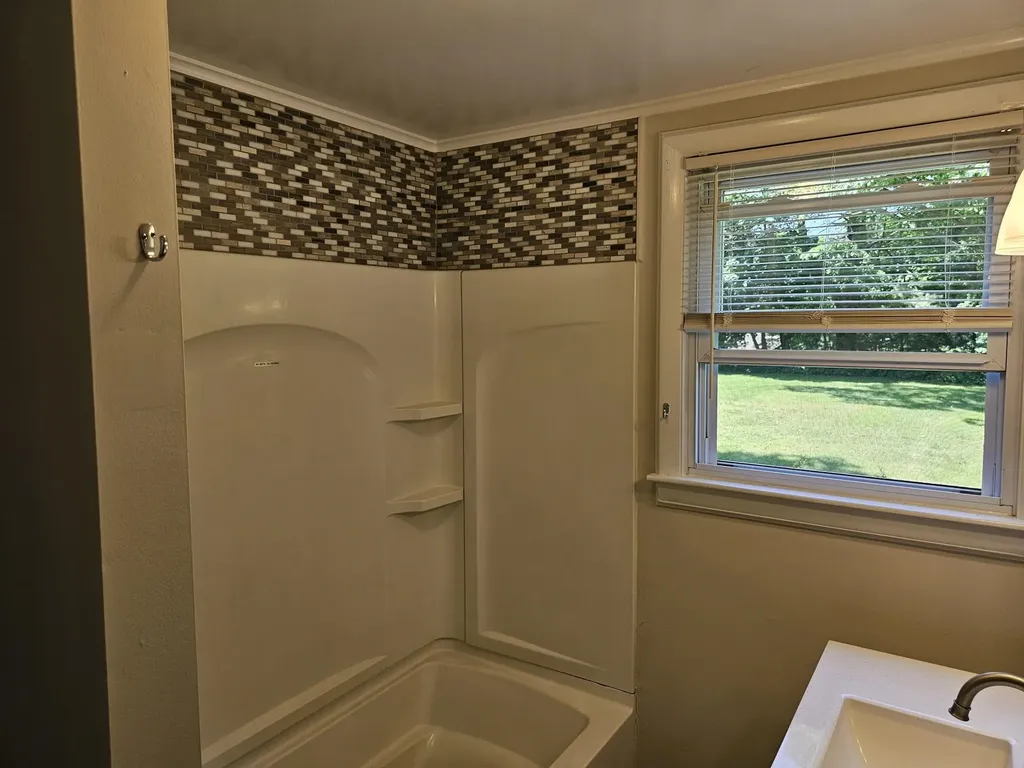 52 Winchester Court Keene NH 03431
