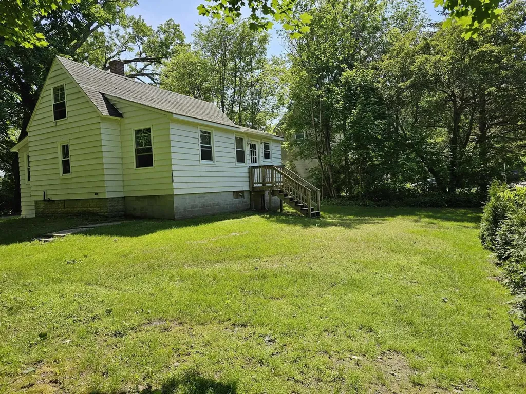 52 Winchester Court Keene NH 03431