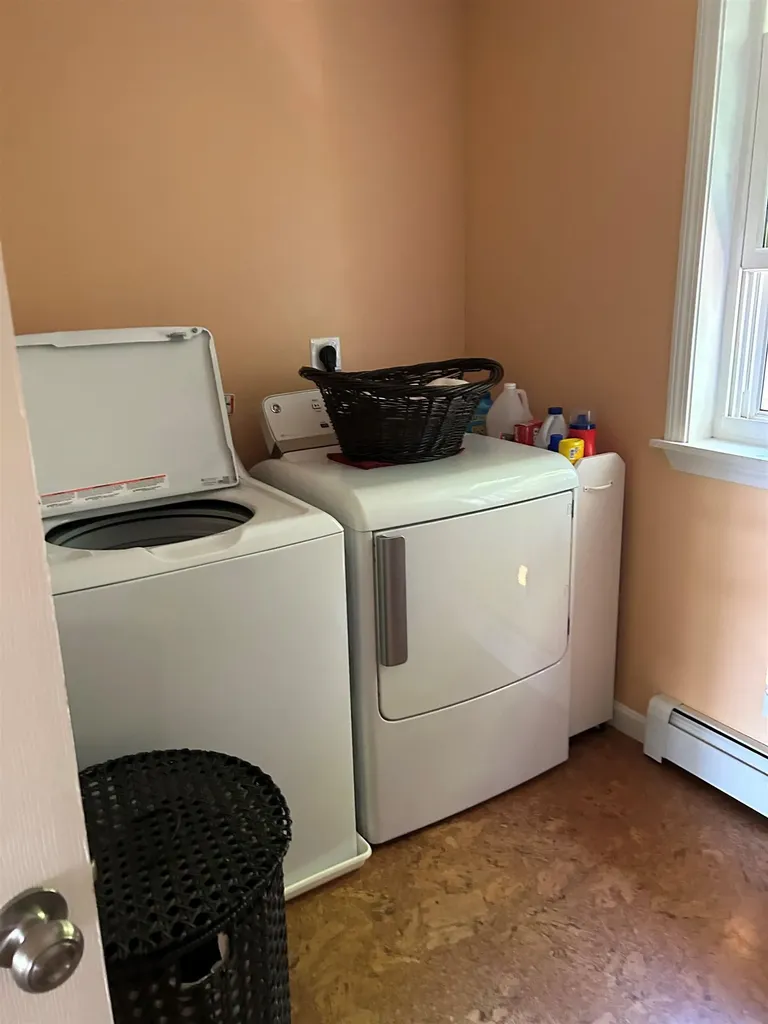 44 Walnut Hill Road Derry NH 03038
