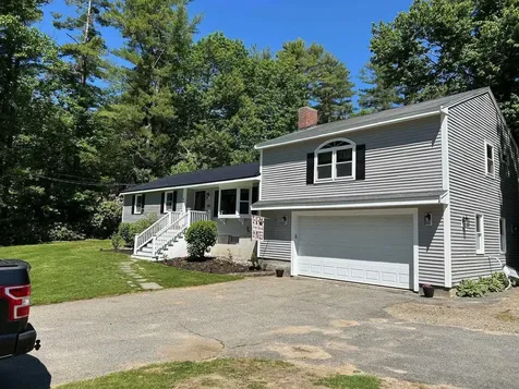 44 Walnut Hill Road Derry NH 03038