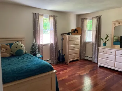 44 Walnut Hill Road Derry NH 03038