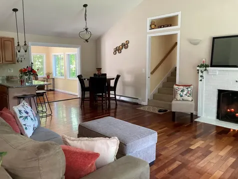 44 Walnut Hill Road Derry NH 03038