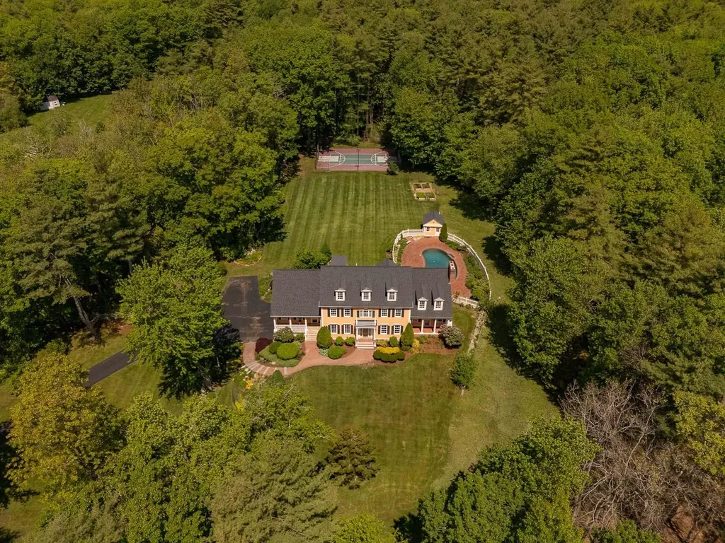 229 Wallis Road Rye NH 03870