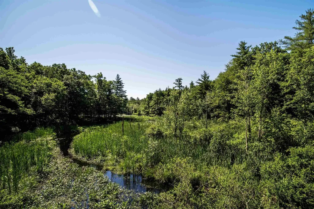 17 Trails Edge Road Windham NH 03087