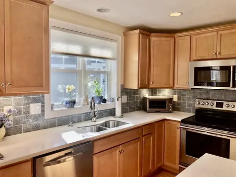 17 Sierra Hill Drive Dover NH 03820