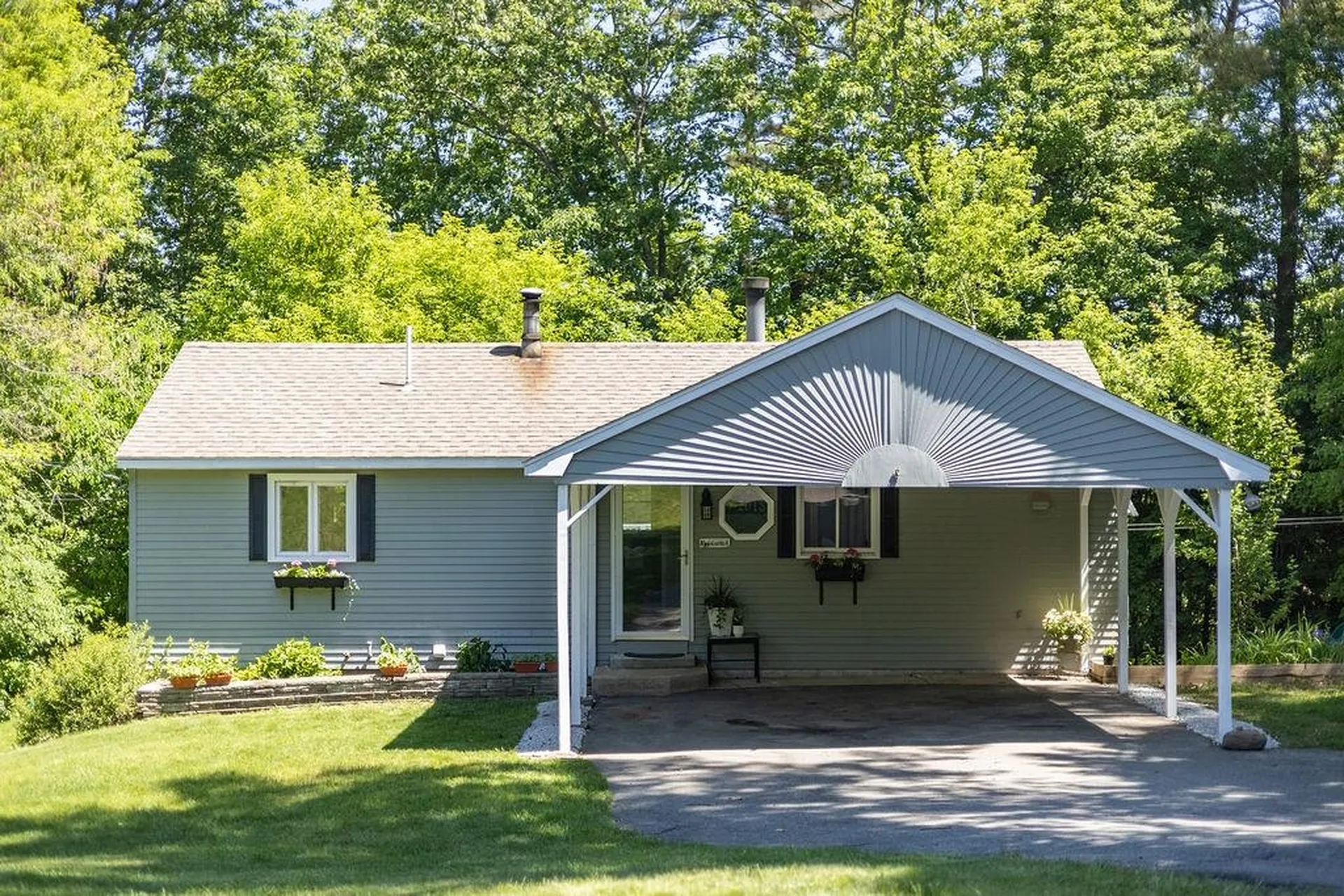 59 Knollcrest Road Goffstown NH 03045