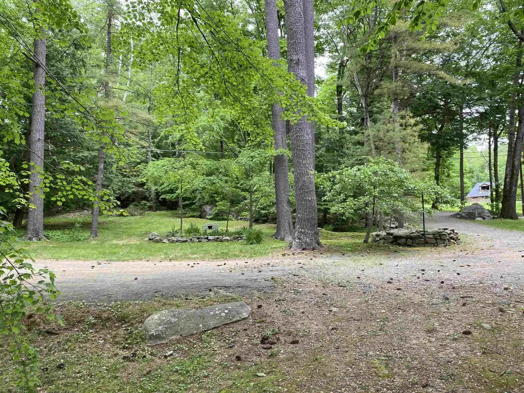 95 Mandalay Road Wolfeboro NH 03894
