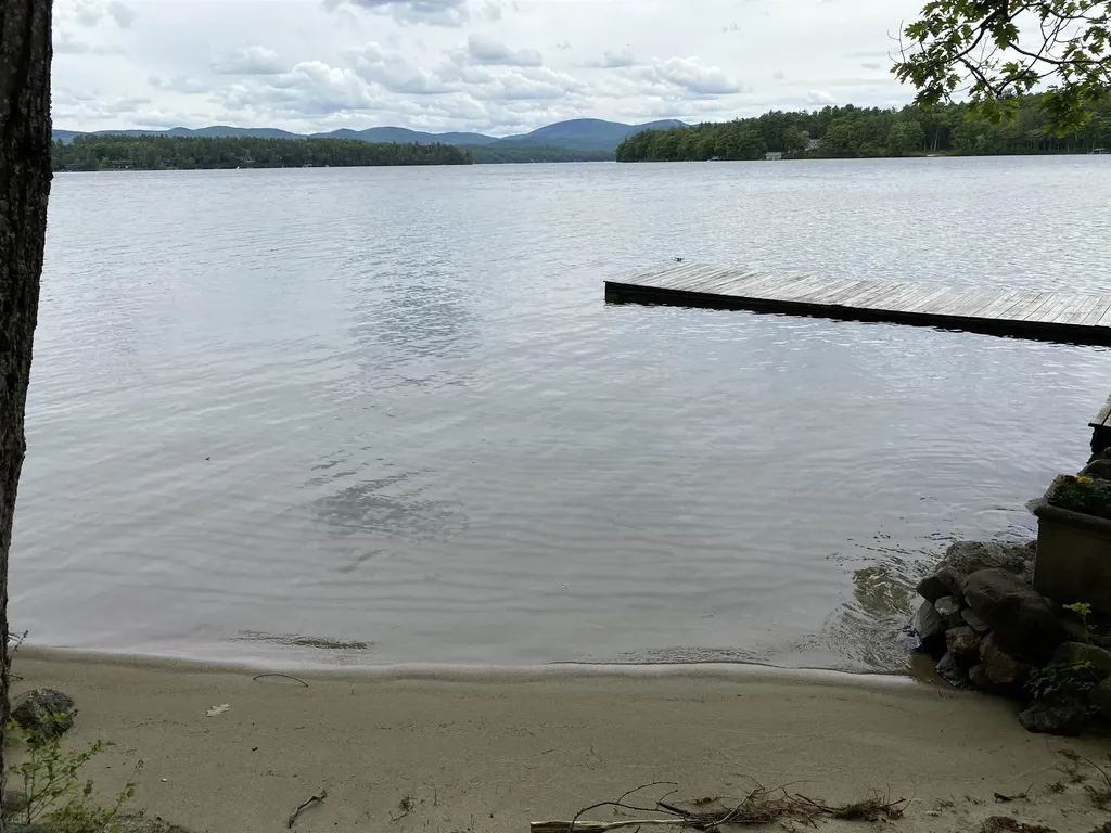 95 Mandalay Road Wolfeboro NH 03894