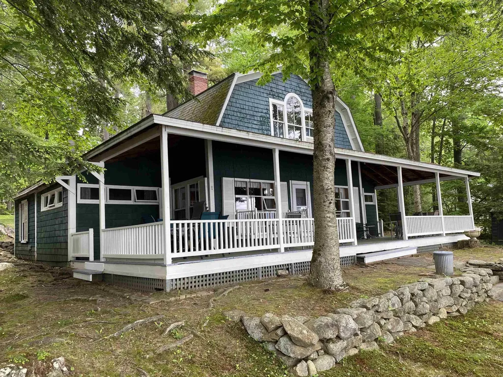 95 Mandalay Road Wolfeboro NH 03894