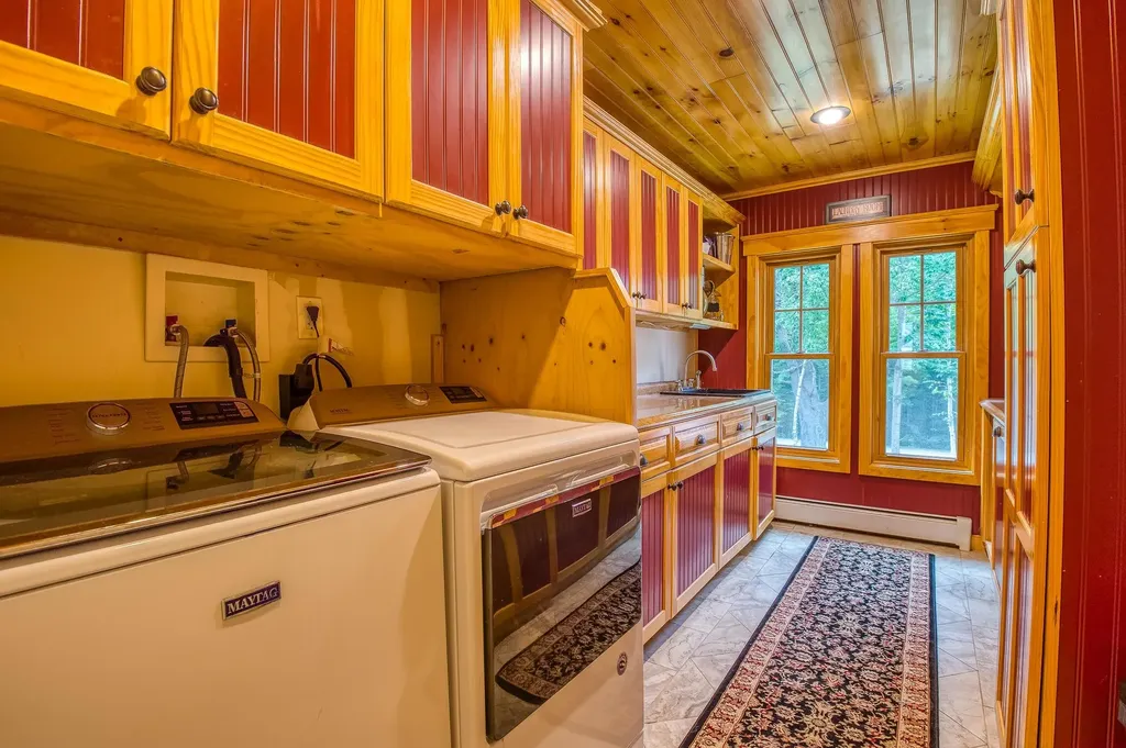 1 Canaan Road Tuftonboro NH 03816