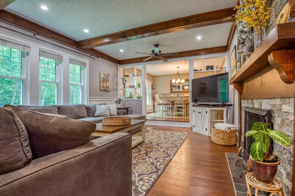 1 Canaan Road Tuftonboro NH 03816