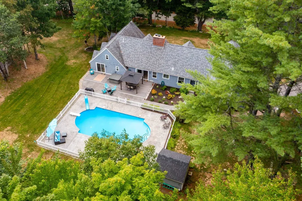 1 Canaan Road Tuftonboro NH 03816