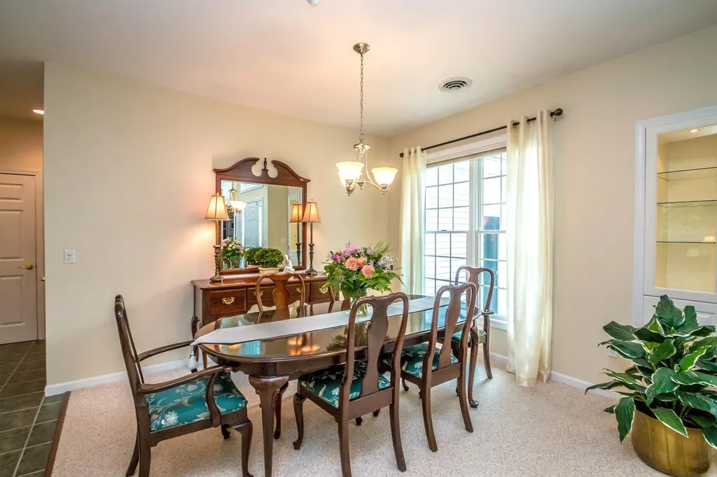 55 Carleton Way Hales Location NH 03860
