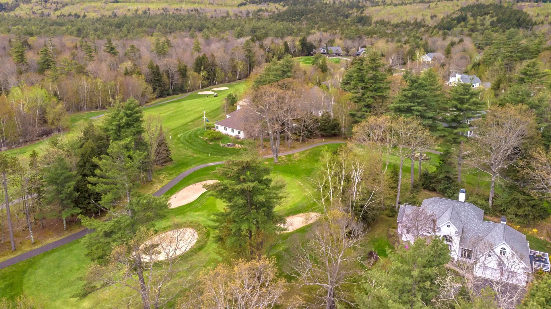 55 Carleton Way Hales Location NH 03860