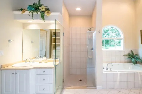 55 Carleton Way Hales Location NH 03860