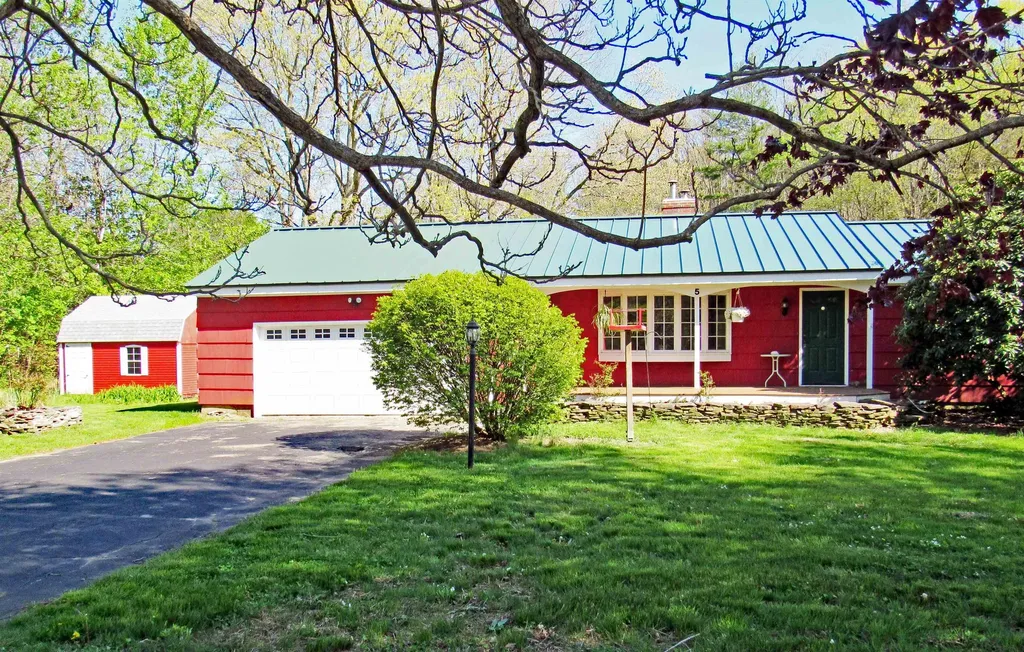 5 Riverview Road Durham NH 03824