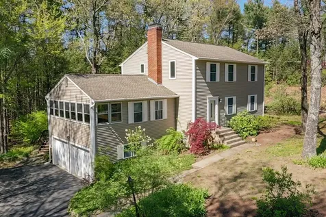 18 Spencer Drive Nashua NH 03062