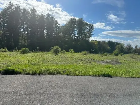 33 River Road Hudson NH 03051