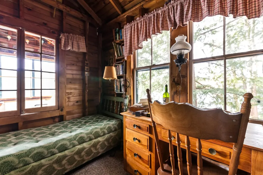 610 Edgemont Road Sunapee NH 03782