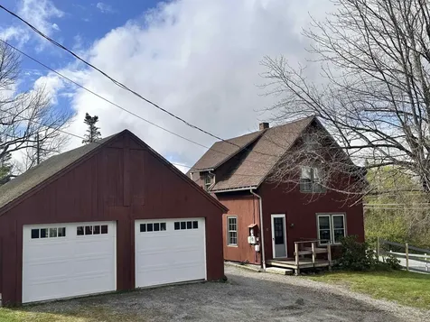 37 Pearl Street New London NH 03257