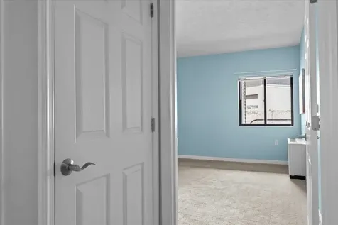 10 Kellogg Road Essex VT 05452