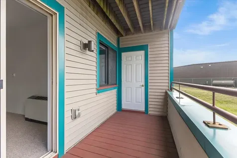 10 Kellogg Road Essex VT 05452