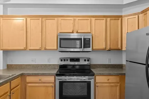 10 Kellogg Road Essex VT 05452